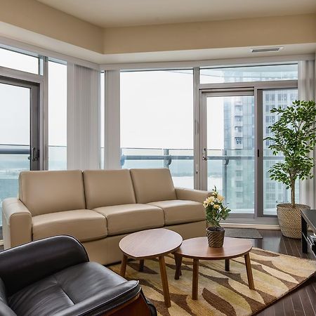 Upscale 3-Bedroom With Gorgeous Lake View 多伦多 外观 照片